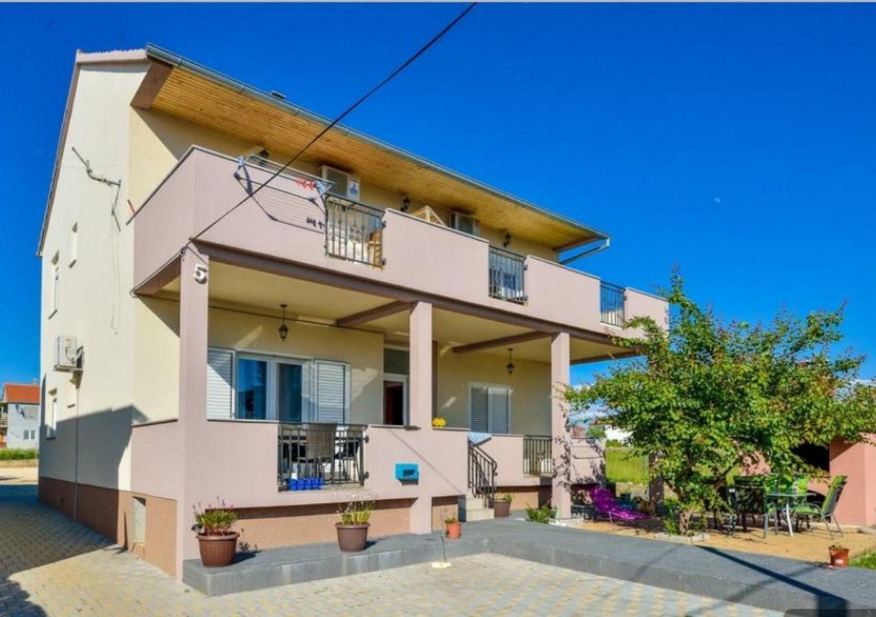 Holiday House Andrija Бибинє Екстер'єр фото