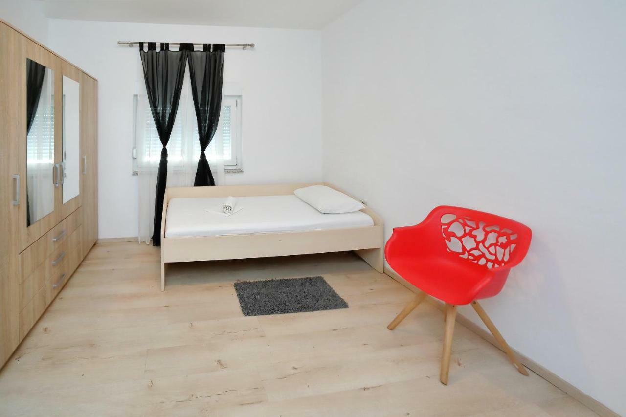 Holiday House Andrija Бибинє Екстер'єр фото