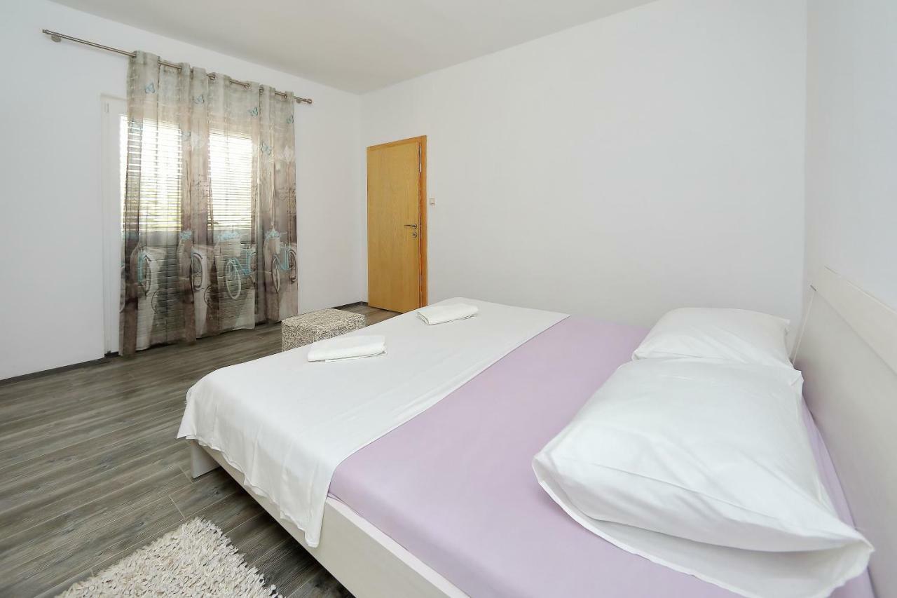 Holiday House Andrija Бибинє Екстер'єр фото